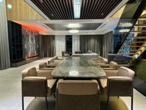 Read more about the article Kích thước trần nhôm vân gỗ, tạo điểm nhấn cho không gian nội thất