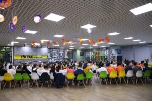 Read more about the article Trần lam nhôm giả gỗ, vẻ đẹp tự nhiên và bền vững cho không gian