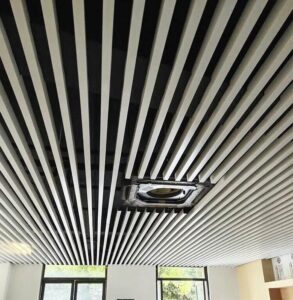 Read more about the article Trần nhôm C150 Austrong, giải pháp tối ưu cho không gian nội thất