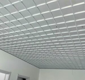 Read more about the article Trần thanh nhôm giả gỗ, lợi ích và xu hướng trong thiết kế nội thất